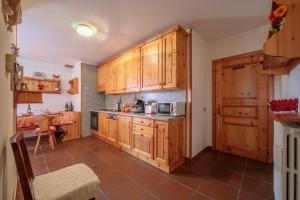 Martina Ski in - Ski out 50m - Happy Rentals