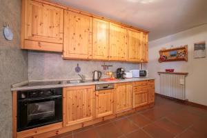 Martina Ski in - Ski out 50m - Happy Rentals