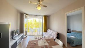 Apartamento con Terraza cerca del Mar