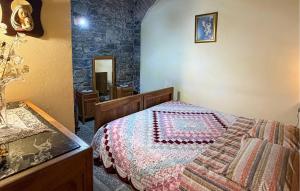 2 Bedroom Lovely Apartment In Valdipino