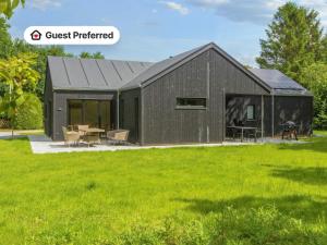10 person holiday home in Glesborg-By Traum