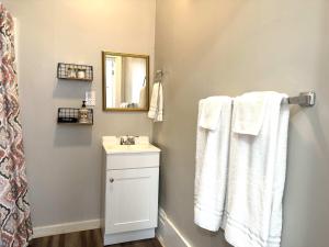 G3 central location museums FREE PARKING