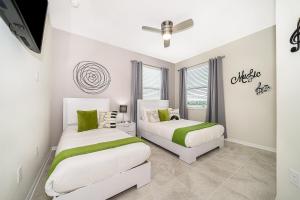 3180-201JB STOREY LAKE, CONDO 32 GARDEN VIEW