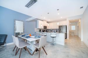 1115AO CHAMPIONS GATE,CONDO + GAME ROOM