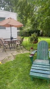 Newly renovated 3-bedroom lakeside home