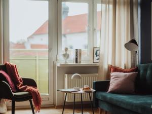 Behind the Scenes Old Town Apartment