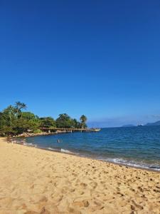 Linda Casa no Litoral Norte - Wi-Fi - Rústico