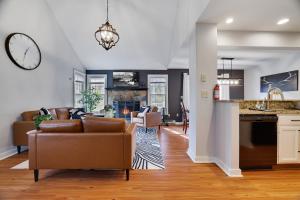 Spruce Ridge Lodge Ski, Hike & Relax