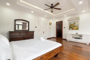 Luxe Verde Villa 7 bedrooms