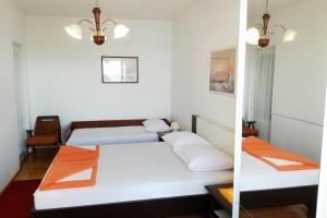 Apartments with parking space Dramalj, Crikvenica - 2397