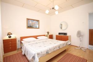 Holiday house with a parking space Lukoran, Ugljan - 8385