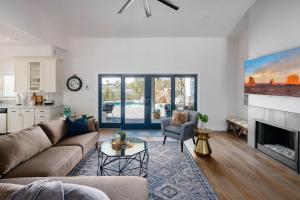 Majestic Mountain Mansion-Pool -Spa & Guest House