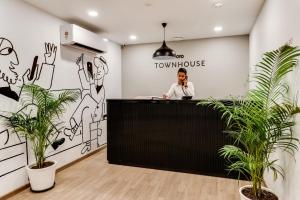 Super Townhouse Gandhi Hall