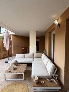 Cosy Appart Famille proche Marseille, Box et Terrasse