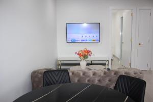 Luxurious Two-Bedroom Granny Flat