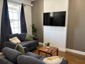 Twin Queen Room CBD Apartments