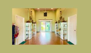 นกฮูกเฮ้าส์ ริมโขง