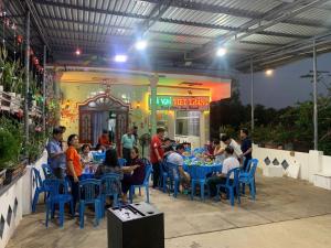 Nhà Nghỉ Việt Thắng Dinh Thầy Thím