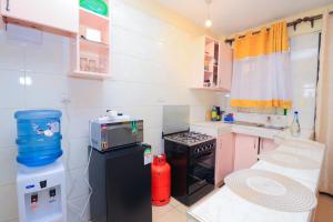 PureHost Executive 1Bedroom AirbnbParklands- Ngara