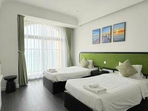 Seaview and Firework 2 Bedrooms - The Shore Apartment