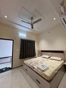 Hotel Jaipur In, Jatipura Parikrama Marg Near Mukharvind Temple
