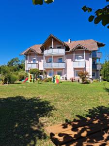 Ferienwohnung "Josephine" am Klopeinersee