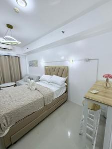 The Luxe Stay at Sea Residences