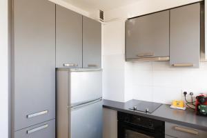 Sunny Mood YourHostHelper