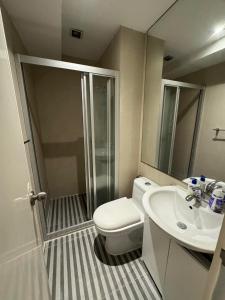 Condominium unit Knightsbridge Residences, Makati