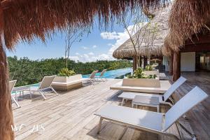 Luxury 1BR - Rooftop Paradise with Pool & Jacuzzi