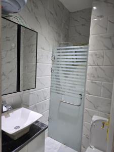 Modern Studio with Pool and Private Beach Access