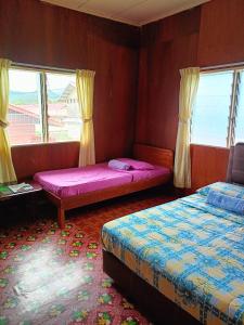 Bulan And Daud Homestay