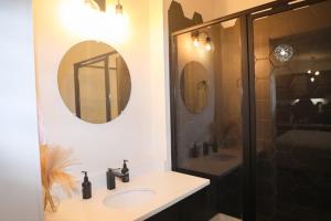 Studio Apartment in Midtown!