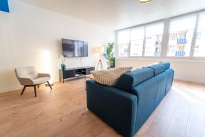 Grand appartement idéal famille, proche plage, bon emplacement pour visiter la Côte dAzur