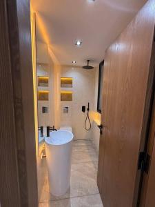 Appartement Luxe S2-900m-plage-Fibre-Smart TV-Parking privé