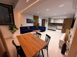 Appartement Luxe S2-900m-plage-Fibre-Smart TV-Parking privé