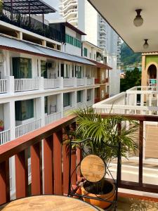 Patong Beach Side Hotel