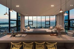 The Base - Large luxury, 1 Bedroom, Sea View - Pattaya City Centre - 963