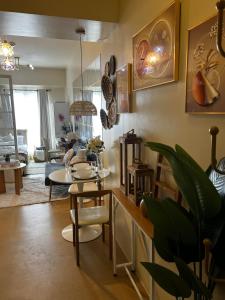 Avida Towers Abreeza-Midcentury Modern Studio