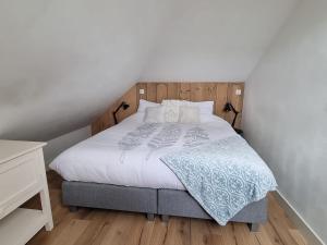 Prachtige, lichte condo met balkon