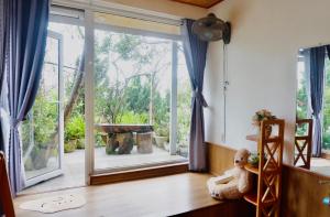 Nhà của Người và Ta