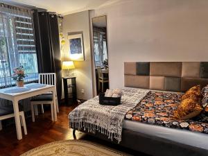 CentrumTwardaStreet Central Station10min 1 Gb sek