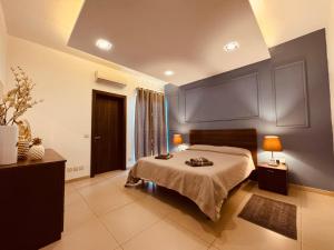 Wedgewood, Depiro Point