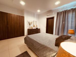 Wedgewood, Depiro Point