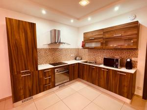 Wedgewood, Depiro Point