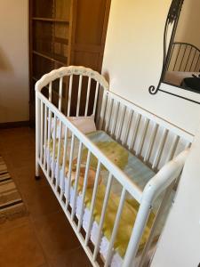 CASA RURAL PARISEO-con Jacuzzi, Chimenea, BBQ, Bar y mucho mas