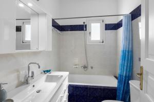 Anthoulas Sea View Apartment