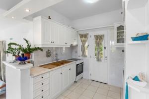 Anthoulas Sea View Apartment