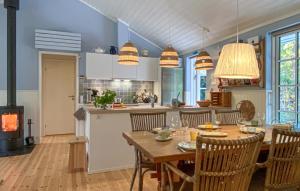 Gorgeous Home In Hornbæk With Wifi