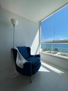 Modern Seaside Retreat, 3BR, Unbeatable Views